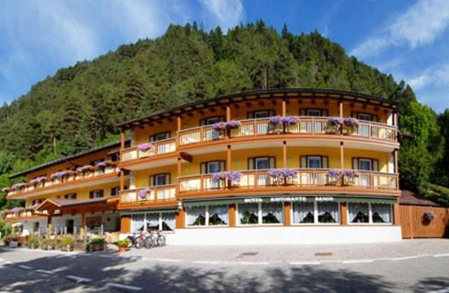 Ziano di Fiemme Hotel Zanon מראה חיצוני תמונה